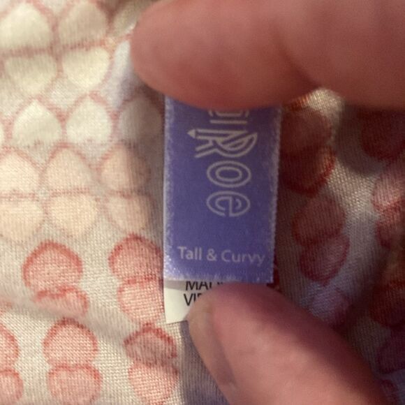 Lularoe tall and curvy, super soft leggings, red light, pink, and light peach - Picture 4 of 8